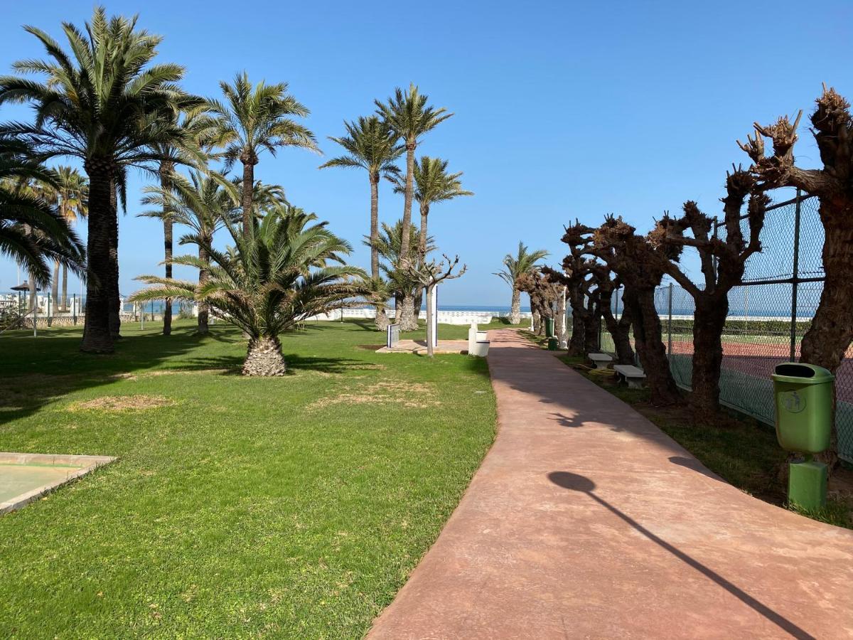 Atico En Primerisima Linea De Playa!!! Dénia Eksteriør billede